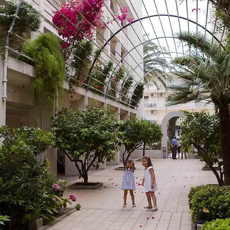 Апартаменты Versailles-mar